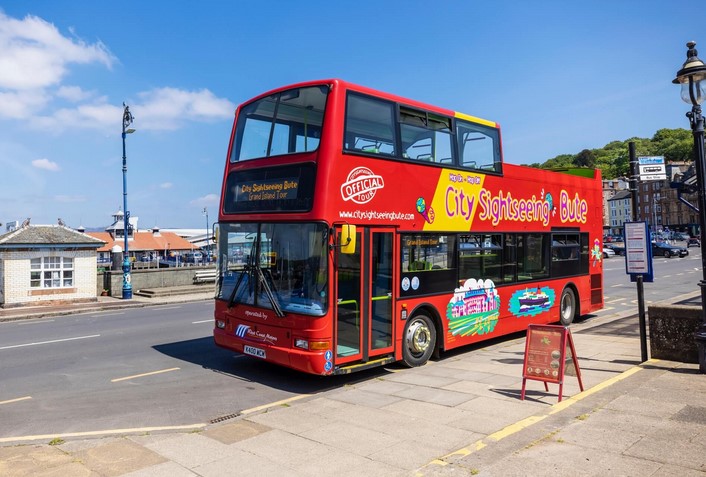 Local on a Budget: Cultural Bus Tours for Travelers